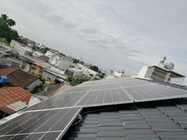 Dự án điện năng lượng mặt trời trên mái ngói